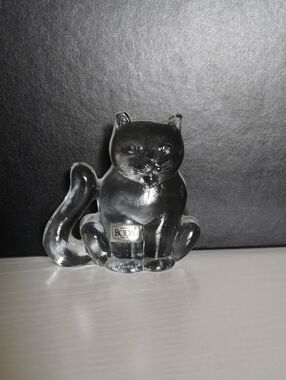 Beautiful Kosta Boda Clear Cat Figurine or Paperweight w Original Label Sweden